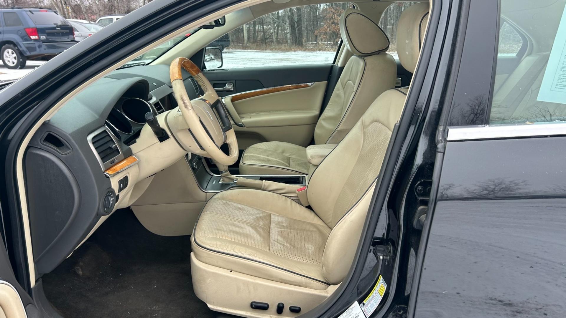 2010 Black Lincoln MKZ (3LNHL2JC7AR) , located at 17255 hwy 65 NE, Ham Lake, MN, 55304, 0.000000, 0.000000 - Photo#9